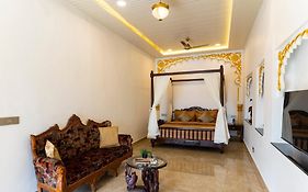 Natural Lake View Hotel